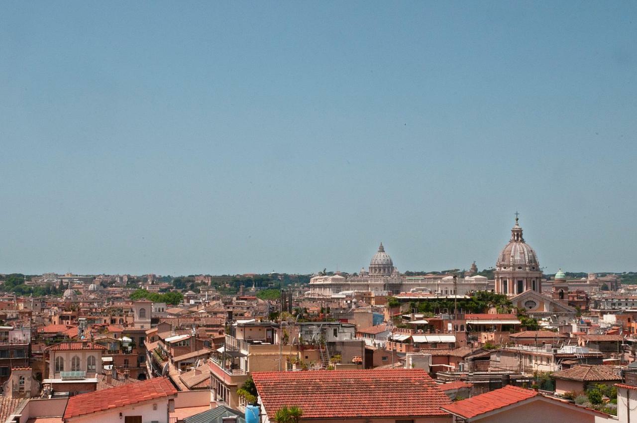 Scalinata Di Spagna 3* Rom
